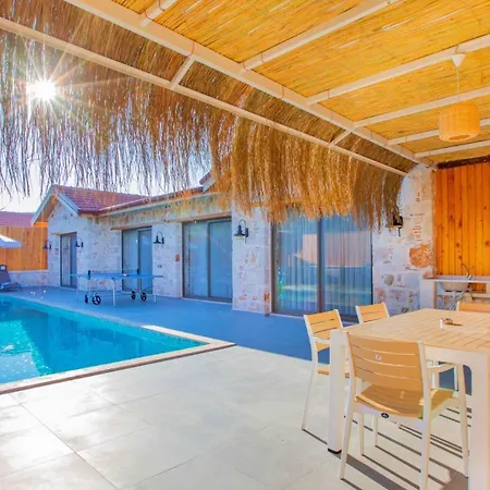 Saribelen Village 2 Bedroom 3653 * Kalkan
